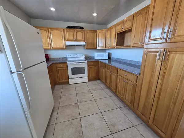 5617 Avenue R 1/2, Galveston, TX 77551