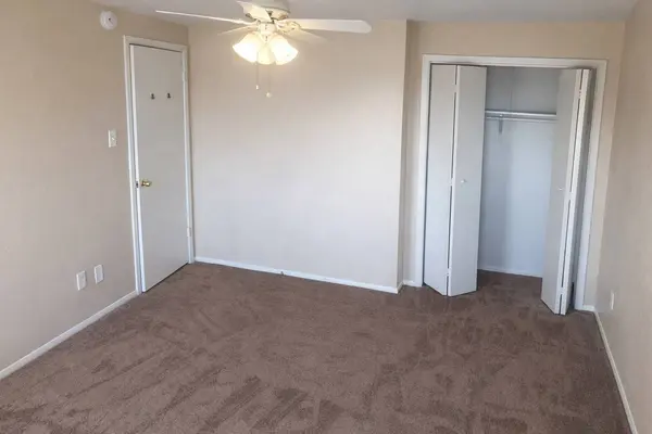 217 Church St #201, Galveston, TX 77550