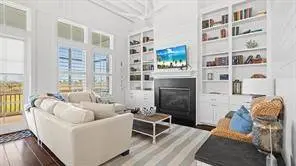 2614 E Seaside DR, Galveston, TX 77550