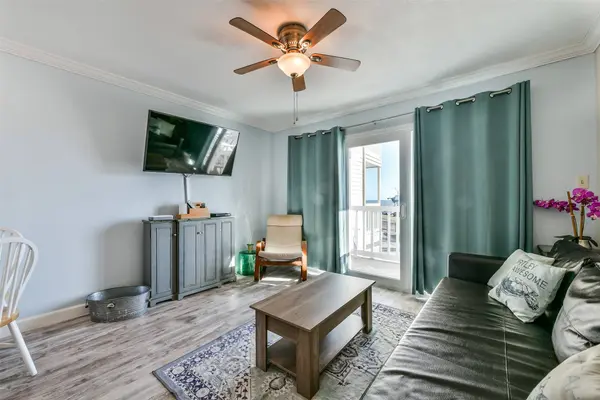 6300 Seawall BLVD #9220, Galveston, TX 77551