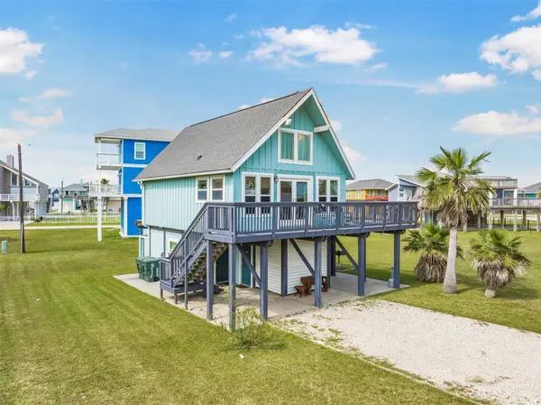 22818 Buena ST, Galveston, TX 77554