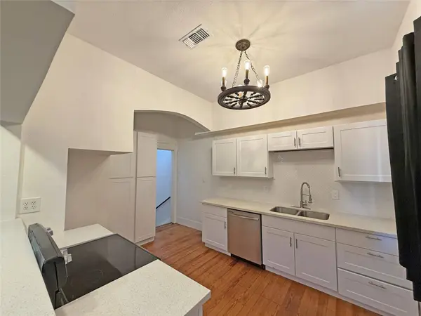 1415 Moody AVE, Galveston, TX 77550