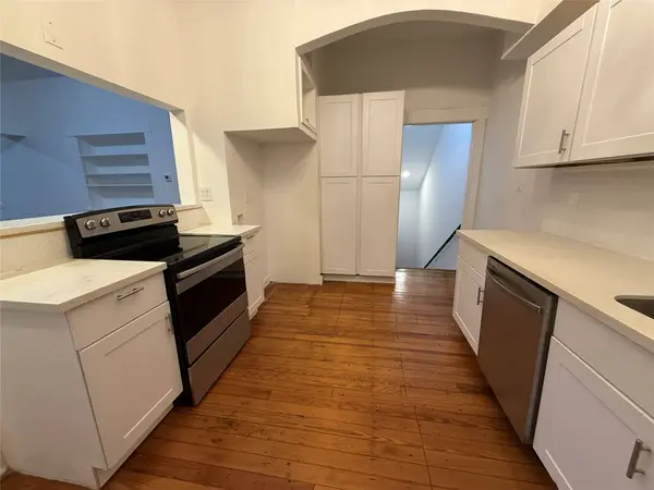 1415 Moody AVE, Galveston, TX 77550