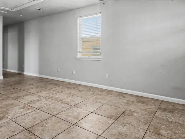 5617 Avenue R 1/2, Galveston, TX 77551