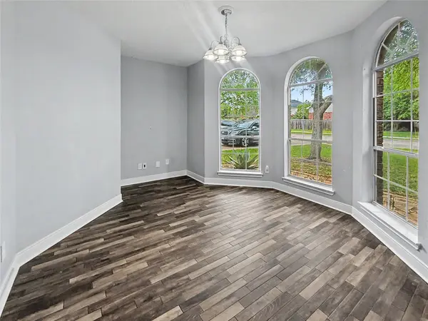 3736 Armand DR, Dickinson, TX 77539
