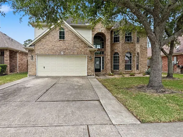 3736 Armand DR, Dickinson, TX 77539