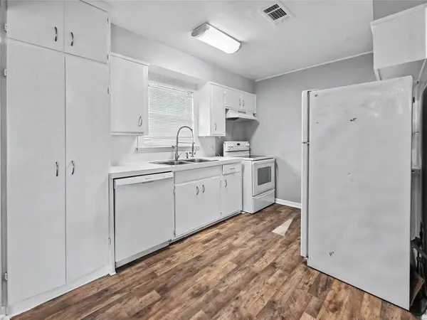 1302 Westward, La Marque, TX 77568