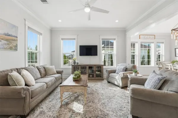 10 Mariner PASS, Galveston, TX 77554