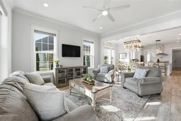 10 Mariner PASS, Galveston, TX 77554