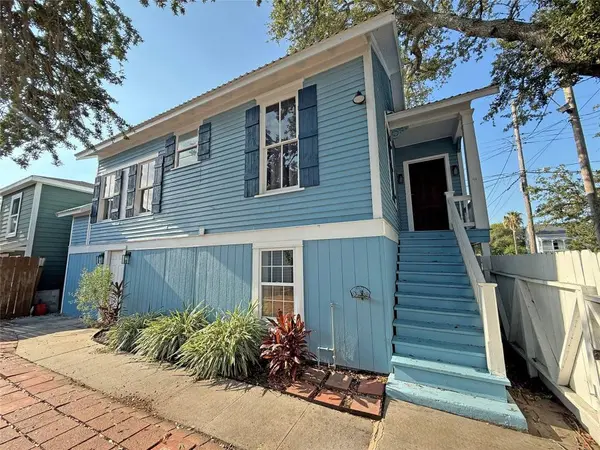 1415 Moody AVE, Galveston, TX 77550