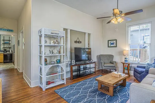 1416 13th ST, Galveston, TX 77550