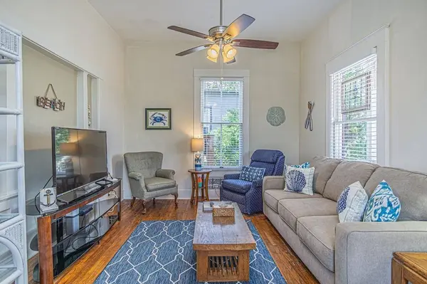 1416 13th ST, Galveston, TX 77550