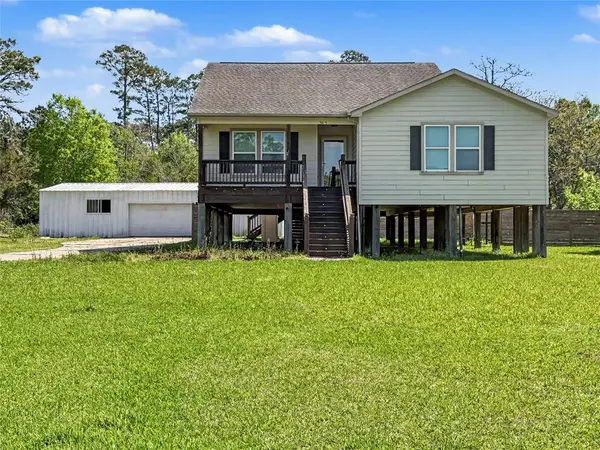 3415 E Bayou DR, Shoreacres, TX 77571