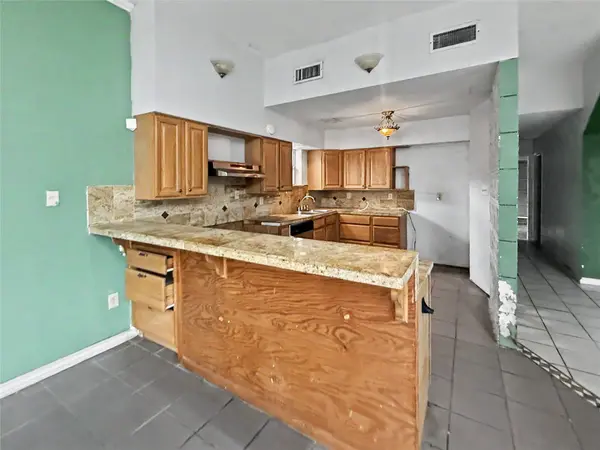 2106 Avenue L, Galveston, TX 77550
