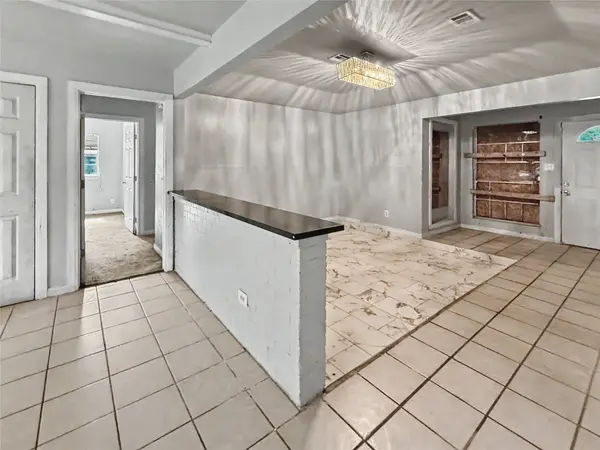 5003 Live Oak DR, Dickinson, TX 77539
