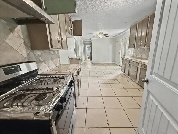 3413 Oleander AVE, Texas City, TX 77590