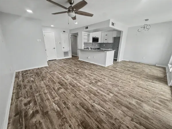 3220 69th ST #B12, Galveston, TX 77551