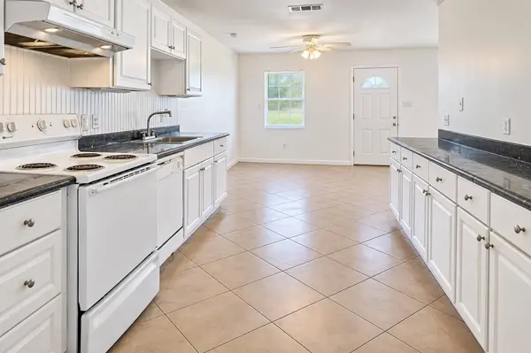 1805 Bayou Homes DR, Galveston, TX 77551