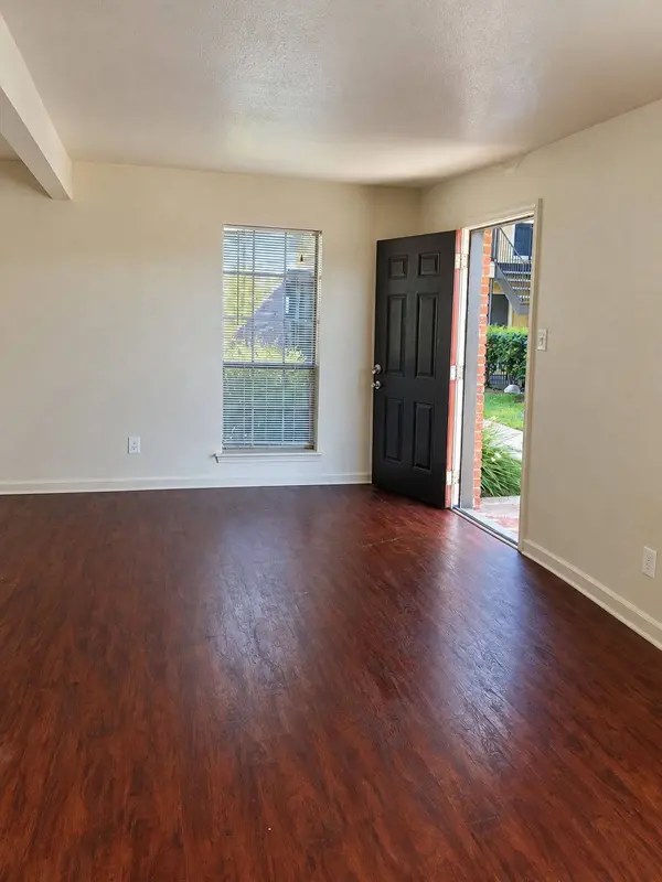217 Church ST #108, Galveston, TX 77550