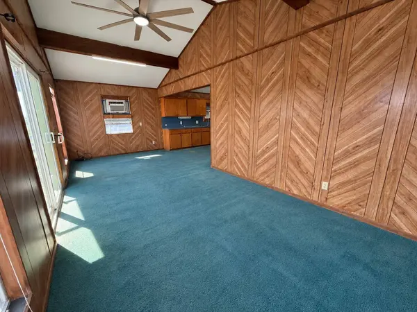 204 Teal LN, Anahuac, TX 77514