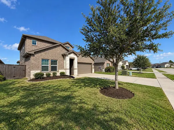 10012 Deussen LN, Texas City, TX 77591