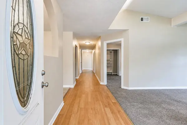 10 Maple LN, Galveston, TX 77551