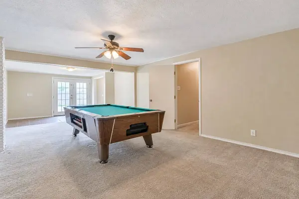 10 Maple LN, Galveston, TX 77551
