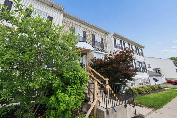 256 Oxford Oak Drive, Blacklick, OH 43004