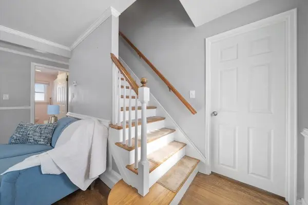 26 Bartholomew Ter, Peabody, MA 01960