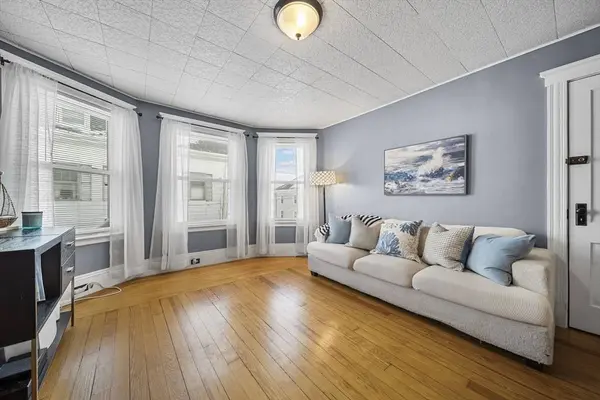 25 Eden St #25, Salem, MA 01970