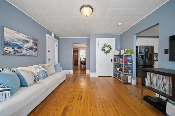 25 Eden St #25, Salem, MA 01970