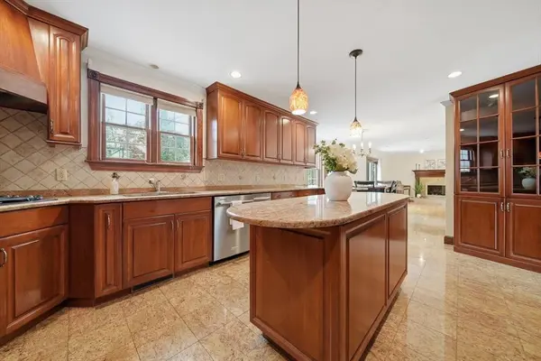 131 Range Heights Rd, Lynn, MA 01904