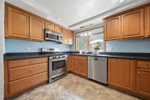20 Wildes Rd, Chelmsford, MA 01824