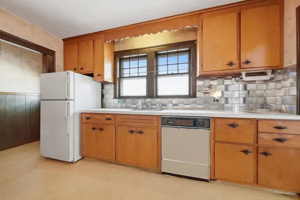 254 Lynnfield St, Lynn, MA 01904