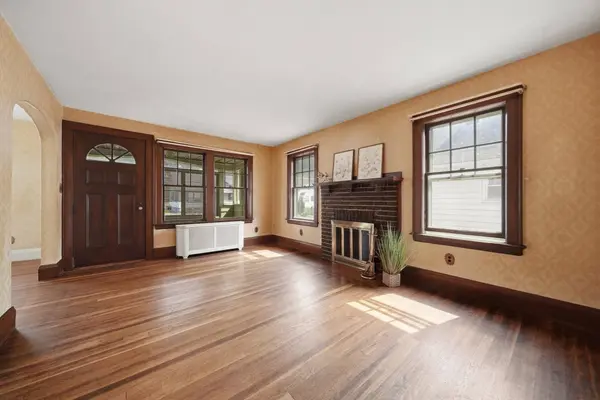 254 Lynnfield St, Lynn, MA 01904