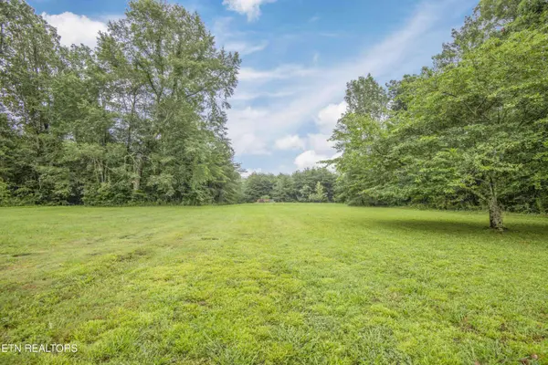 11981 Hwy 127, Crossville, TN 38572