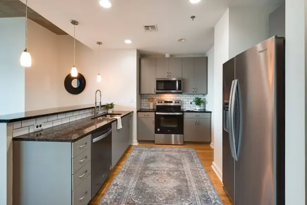 301 Demonbreun St #1917, Nashville, TN 37201