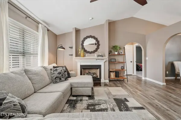 913 Corntassel Rd, Vonore, TN 37885