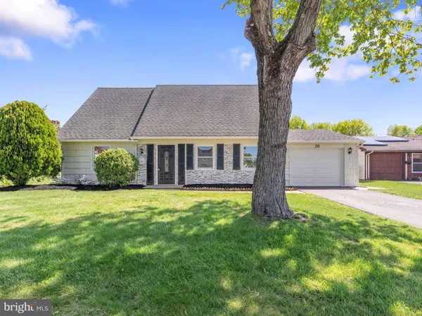20 HUNTINGTON LN, Willingboro, NJ 08046