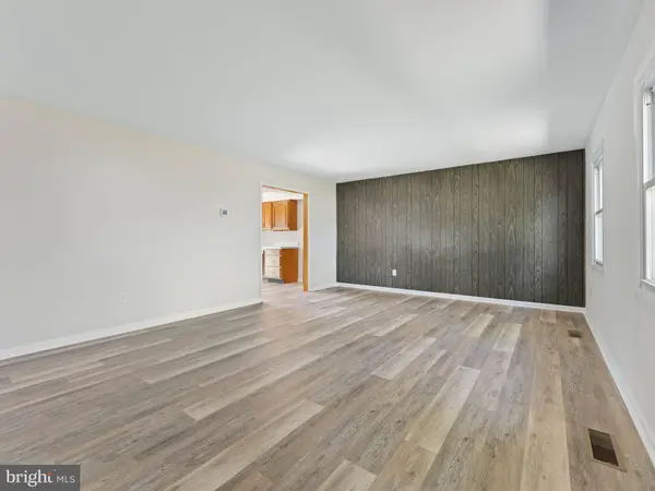 20 HUNTINGTON LN, Willingboro, NJ 08046