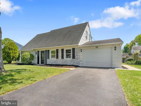20 HUNTINGTON LN, Willingboro, NJ 08046