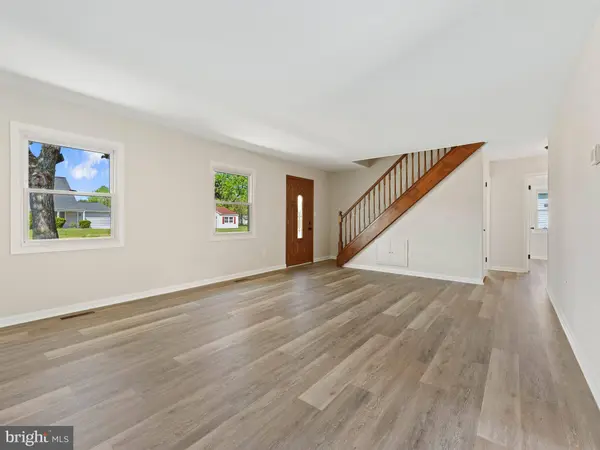 20 HUNTINGTON LN, Willingboro, NJ 08046