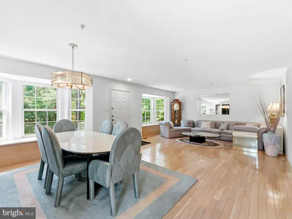 136 BUCKINGHAM WAY, Mount Laurel, NJ 08054