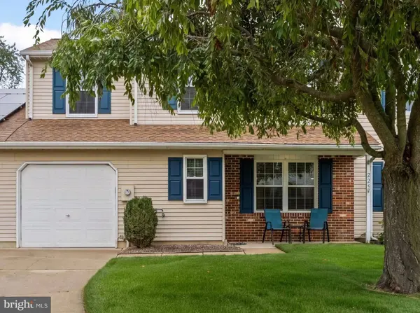 225 LAFAYETTE DR