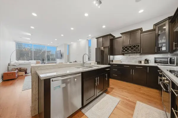 925 N Larrabee ST #2N, Chicago, IL 60610