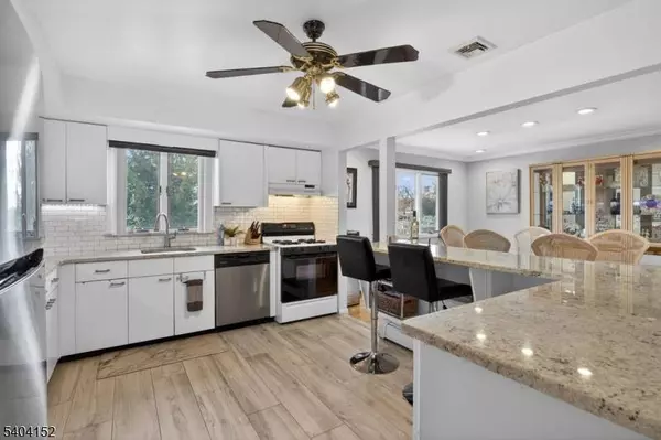 152 Claremont Ave, Saddle Brook Twp., NJ 07663