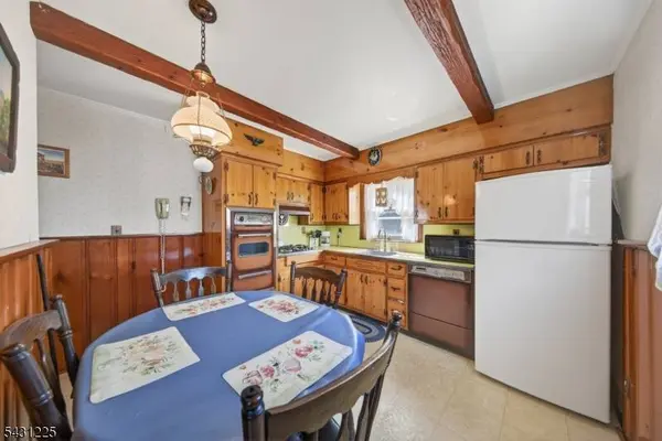 180 Oxford Ave, Saddle Brook Twp., NJ 07663