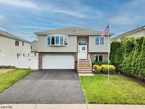 12 William St, Saddle Brook Twp., NJ 07663