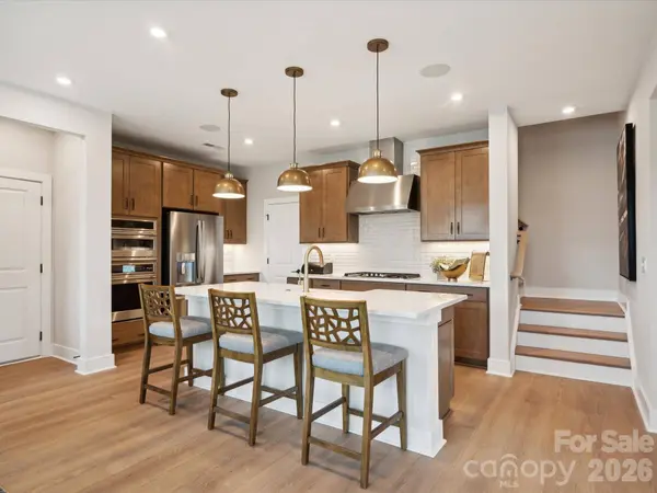 401 Fenton DR, Belmont, NC 28012