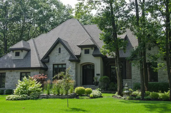 Laura Garcia Realtor Detriot Real Estate Agent (14)